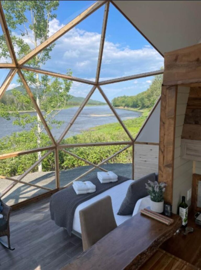 appalaches domes spa river view 768x1028