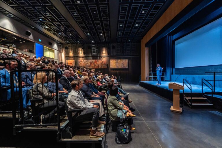 Gord Brief Wide Angle 768x512